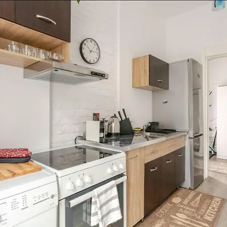 Avalavanda Slavija Apartment *